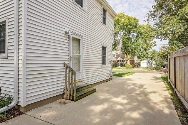 2537 Hoard Street, Madison, WI 53704