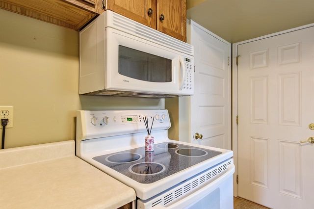 2537 Hoard Street, Madison, WI 53704