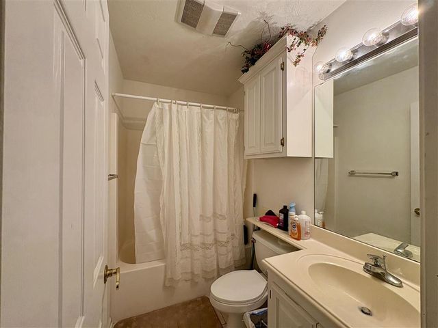 503 Hanna St Street, Iowa, LA 70647