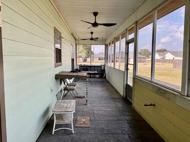 503 Hanna St Street, Iowa, LA 70647