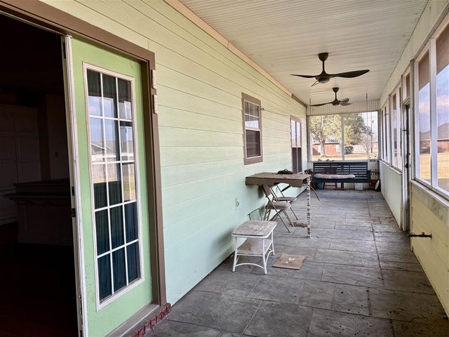 503 Hanna St Street, Iowa, LA 70647