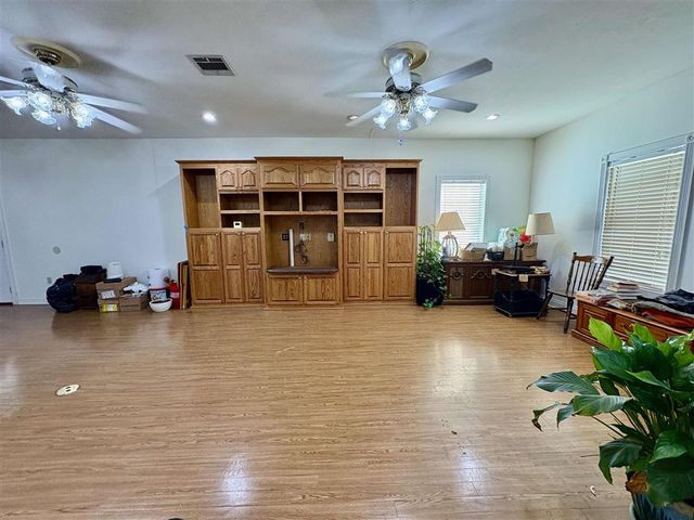 503 Hanna St Street, Iowa, LA 70647