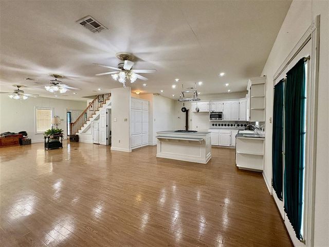 503 Hanna St Street, Iowa, LA 70647