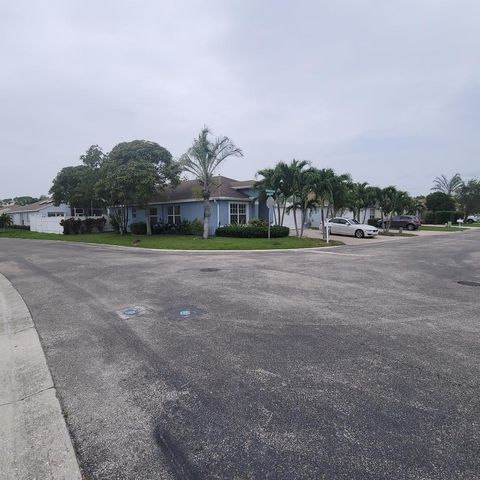 1652 Crooked Stick Way, Greenacres, FL 33413