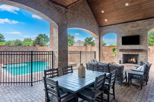 115 Overbrook Lane, Bossier City, LA 71111