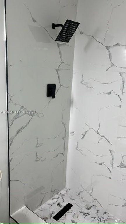 3230 NW 211th St, Miami Gardens, FL 33056