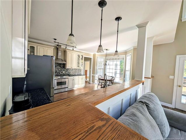 405 La Vista Court, Benson, NC 27504