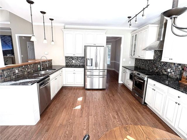 405 La Vista Court, Benson, NC 27504