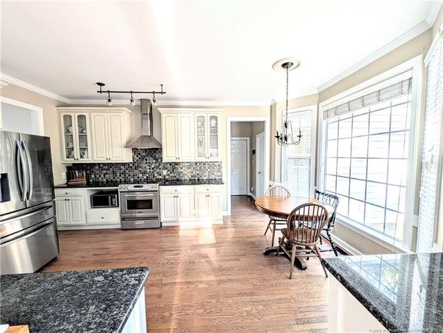 405 La Vista Court, Benson, NC 27504