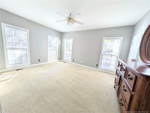 405 La Vista Court, Benson, NC 27504