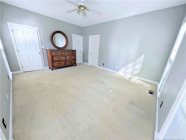 405 La Vista Court, Benson, NC 27504