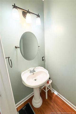 405 La Vista Court, Benson, NC 27504