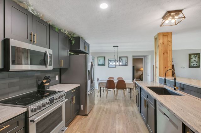 1800 Old Highway 52, Lafayette, TN 37083