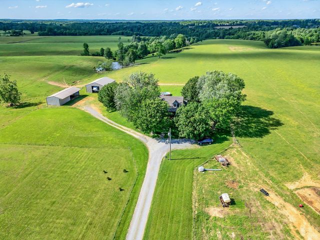 1800 Old Highway 52, Lafayette, TN 37083