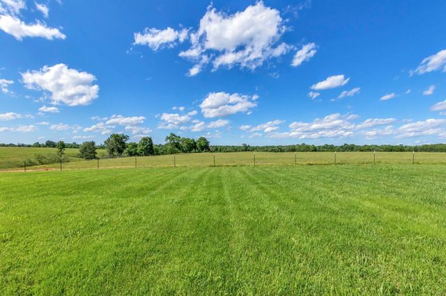 1800 Old Highway 52, Lafayette, TN 37083