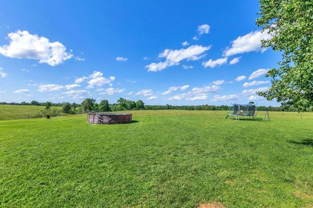 1800 Old Highway 52, Lafayette, TN 37083