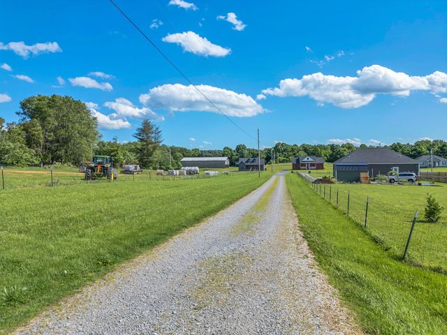1800 Old Highway 52, Lafayette, TN 37083