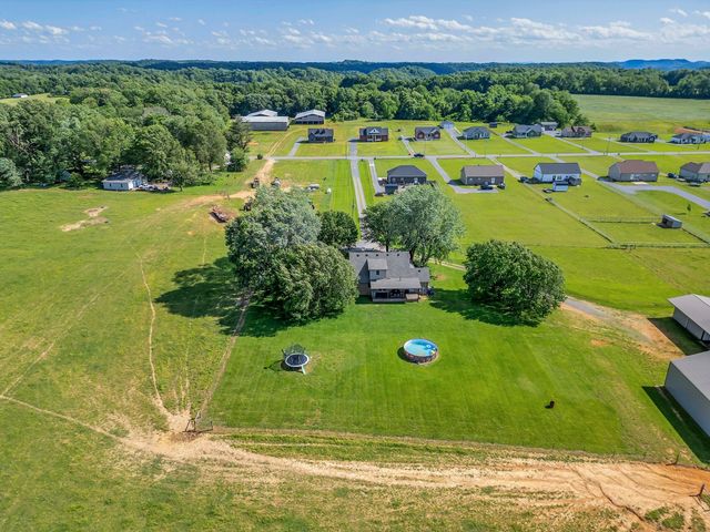 1800 Old Highway 52, Lafayette, TN 37083