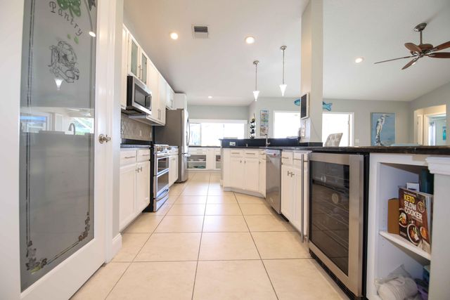 618 SW Barbuda Bay, Port St. Lucie, Port St Lucie, FL 34986