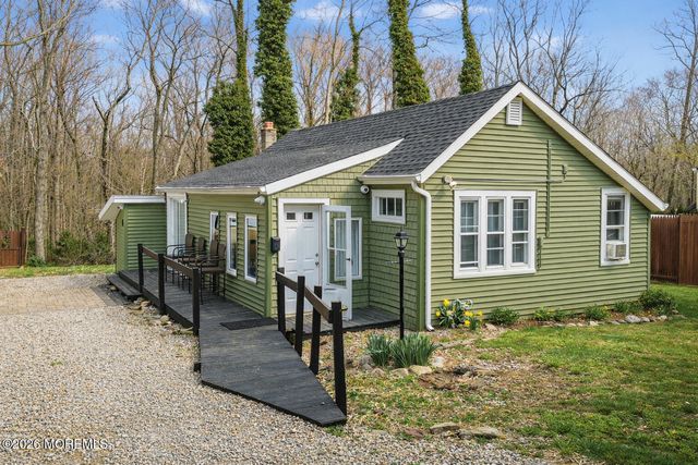 365 Lake Avenue House 1 & 2, Oakhurst, NJ 07755