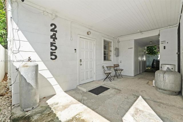 2453 SW 17th Street, Miami, FL 33145