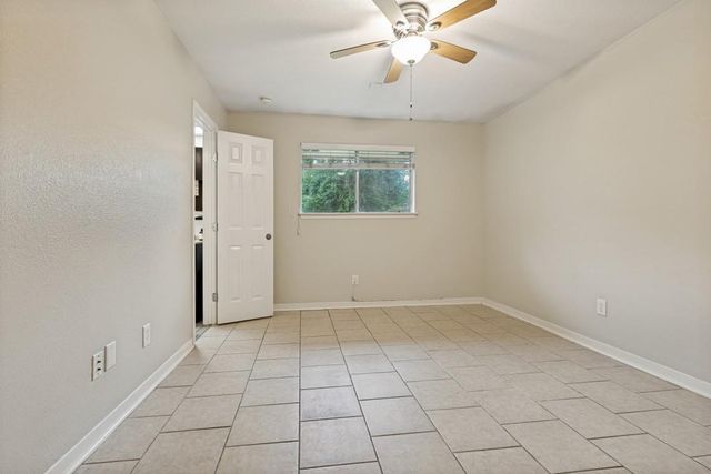2623 Foliage Green Drive, Houston, TX 77339