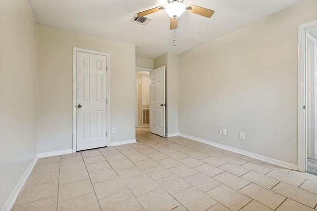 2623 Foliage Green Drive, Houston, TX 77339