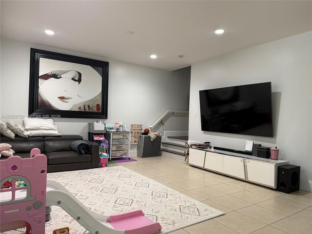 3260 NW 126th Ave, Sunrise, FL 33323