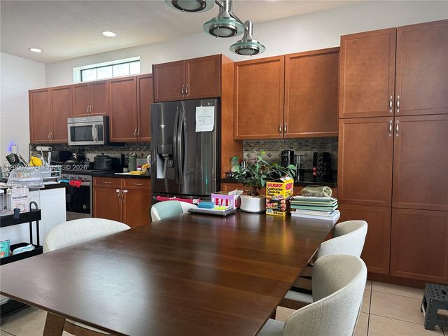3260 NW 126th Ave, Sunrise, FL 33323