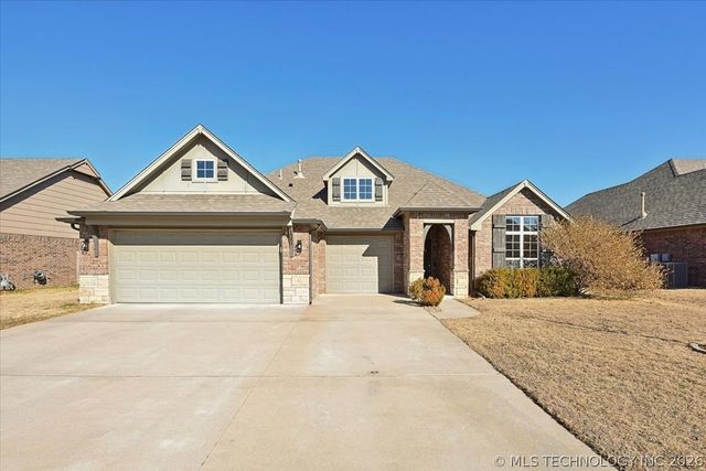 1543 E 137th Place, Glenpool, OK 74033