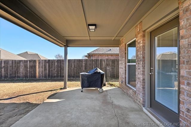 1543 E 137th Place, Glenpool, OK 74033