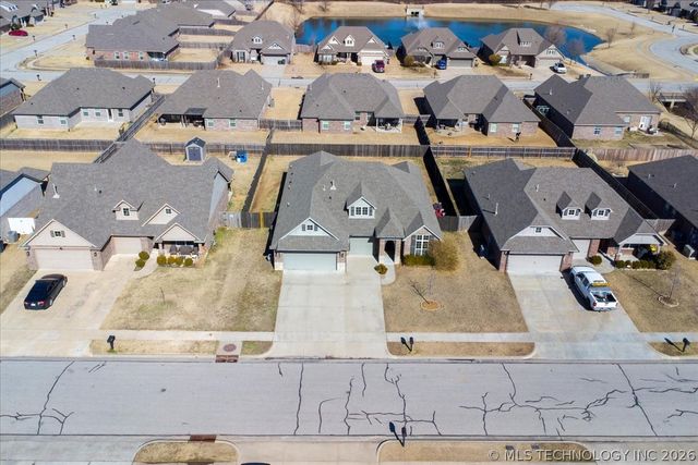 1543 E 137th Place, Glenpool, OK 74033