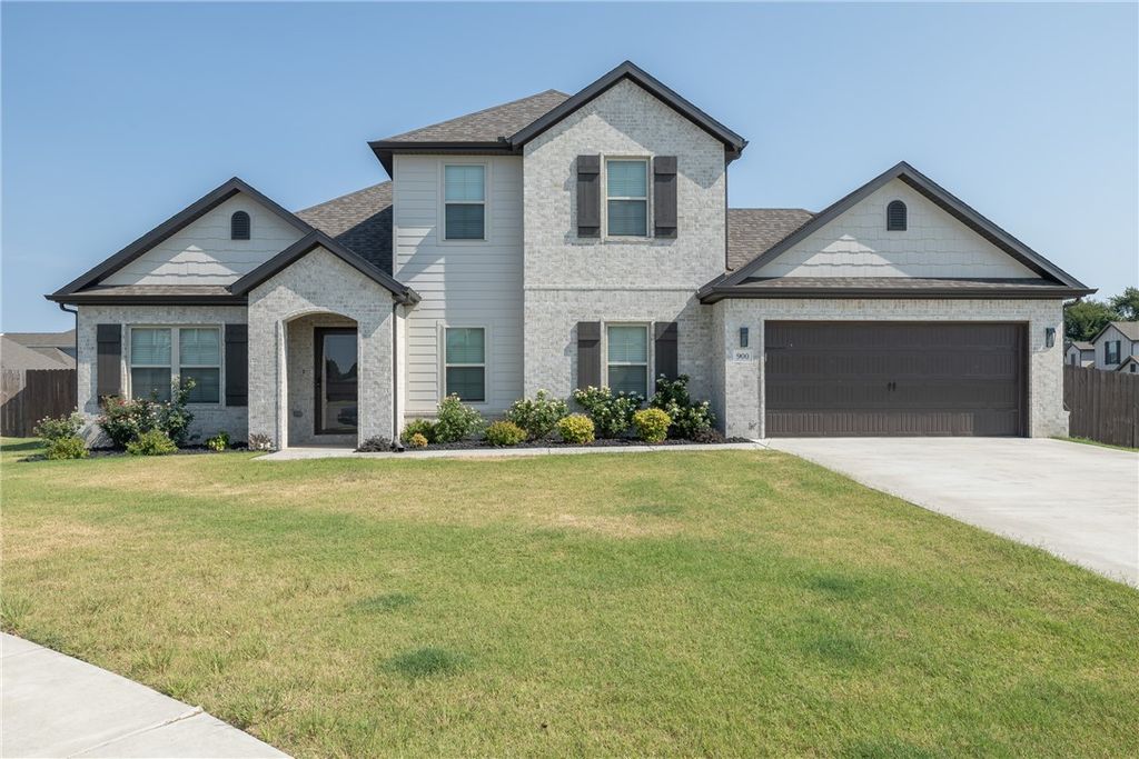 900 Rawlings Circle, Pea Ridge, AR 72751