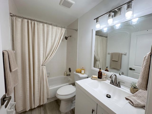 17904 SW 1st Street, Pembroke Pines, FL 33029