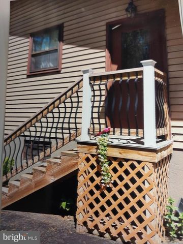3725 OAKLAND RD, Bethlehem, PA 18020