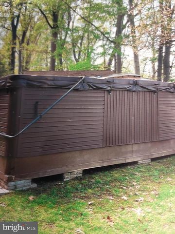 3725 OAKLAND RD, Bethlehem, PA 18020