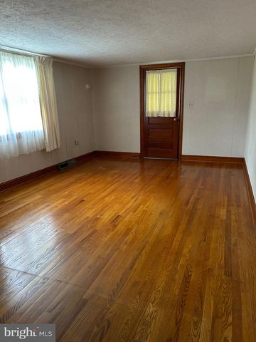 2091 OLD CHAPEL RD, Boyce, VA 22620