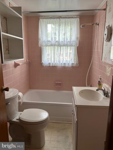 2091 OLD CHAPEL RD, Boyce, VA 22620