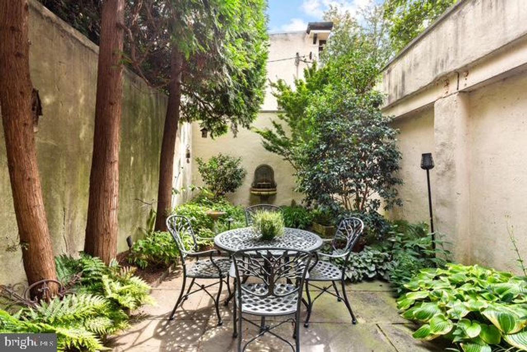 2343 PEROT ST, PHILADELPHIA, PA 19130 — exterior