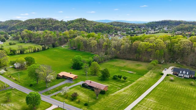 556 West Valley Drive, Kingsport, TN 37664