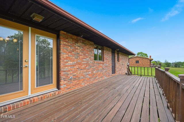 556 West Valley Drive, Kingsport, TN 37664