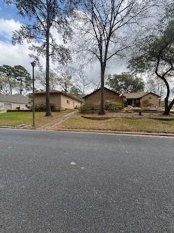 148 Brook Hollow Drive, Huntsville, TX 77340