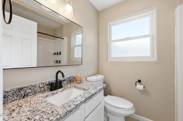 7067 CLOVIS Road, Jacksonville, FL 32205