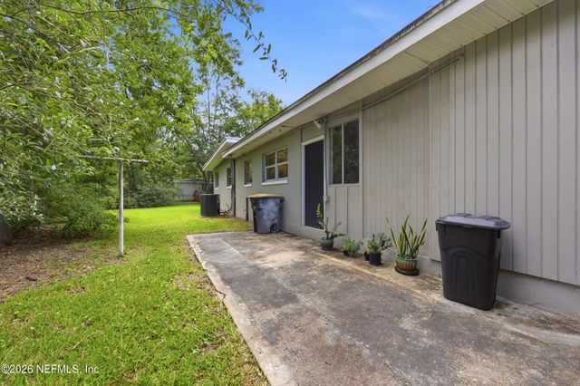 7067 CLOVIS Road, Jacksonville, FL 32205