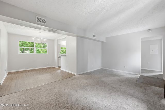 7067 CLOVIS Road, Jacksonville, FL 32205