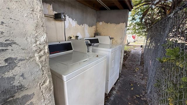 7600 Dickens Ave 4, Miami Beach, FL 33141