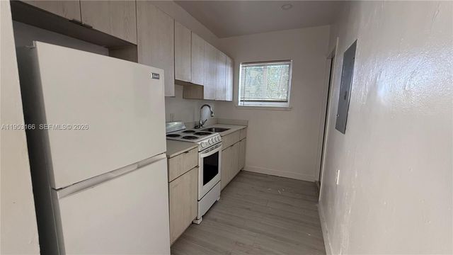 7600 Dickens Ave 4, Miami Beach, FL 33141