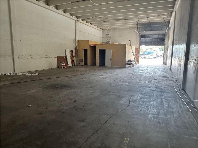 7781 NW 52nd St, Doral, FL 33166