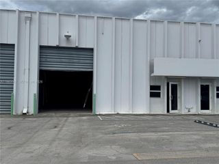 7781 NW 52nd St, Doral, FL 33166