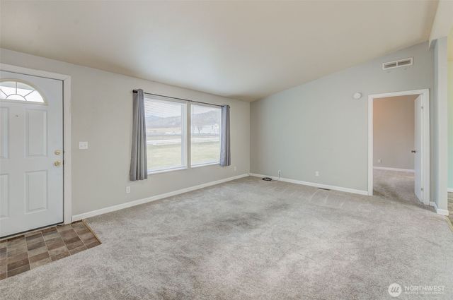 14901 Golden Delicious Street, Entiat, WA 98822